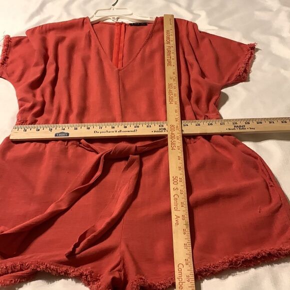 VeryJ medium orange distressed romper with elastic and drawstring waist - Picture 4 of 8